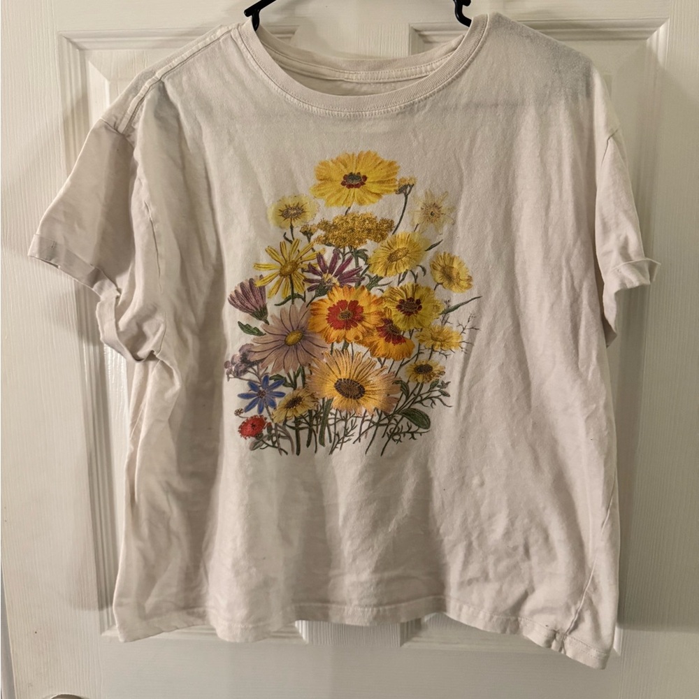 Floral Graphic T-Shirt in Cream